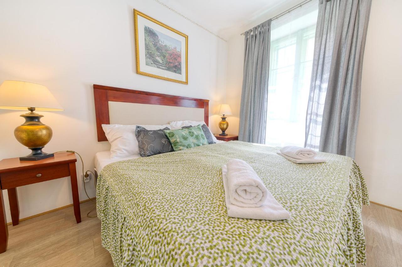 Nobles Apartments Прага Экстерьер фото