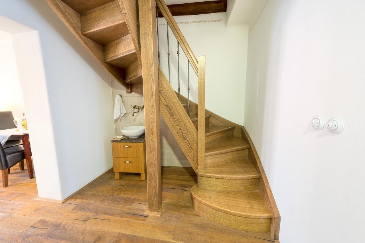 Nobles Apartments Прага Экстерьер фото