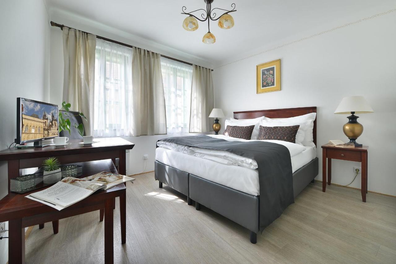 Nobles Apartments Прага Экстерьер фото