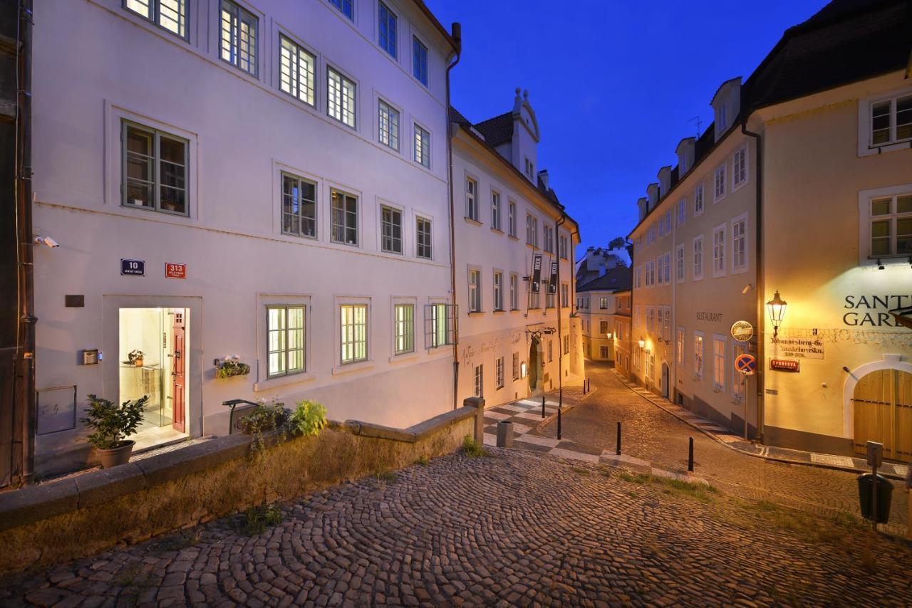 Nobles Apartments Прага Экстерьер фото