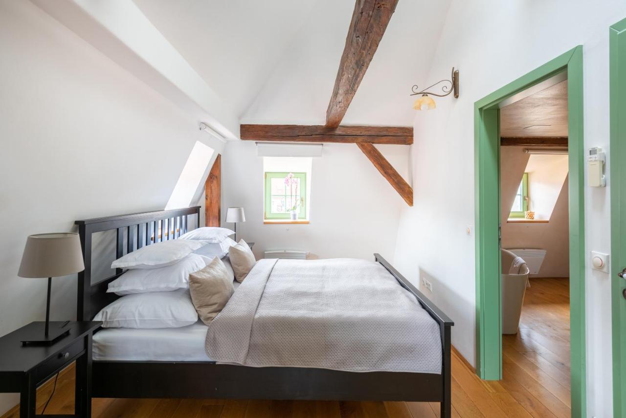 Nobles Apartments Прага Экстерьер фото